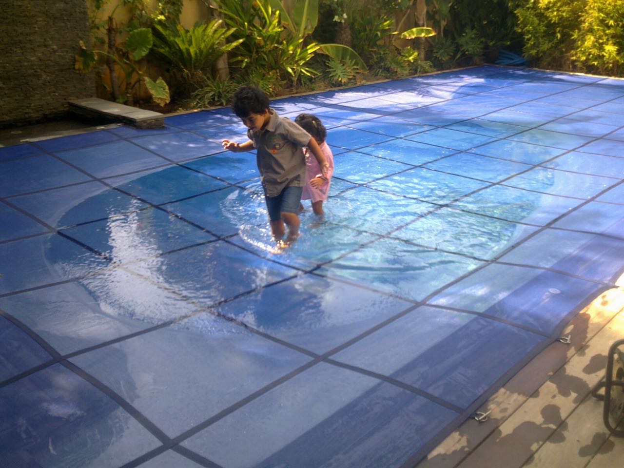 COUVERTURES DE PISCINE - STORISTE au maroc - fabricant de stores